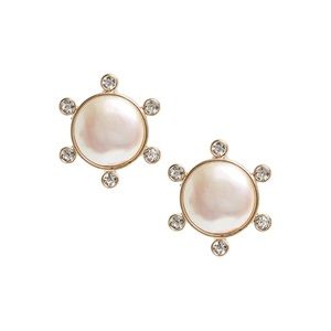 Banana Republic Freshwater drop Pearl Stud Earrings NWT academiacore